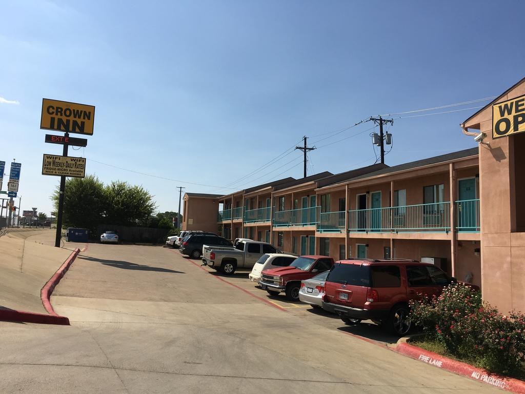 Crown Inn Grand Prairie Bagian luar foto